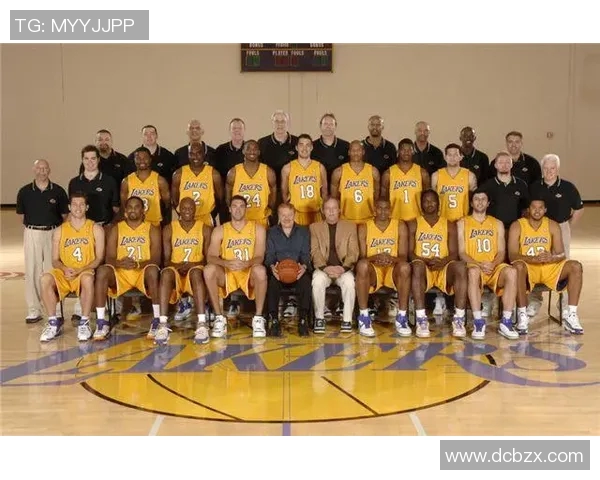 重庆篮球队实力对比深度解析揭示球队潜力与挑战 重庆篮球队实力对比深度解析揭示球队潜力与挑战