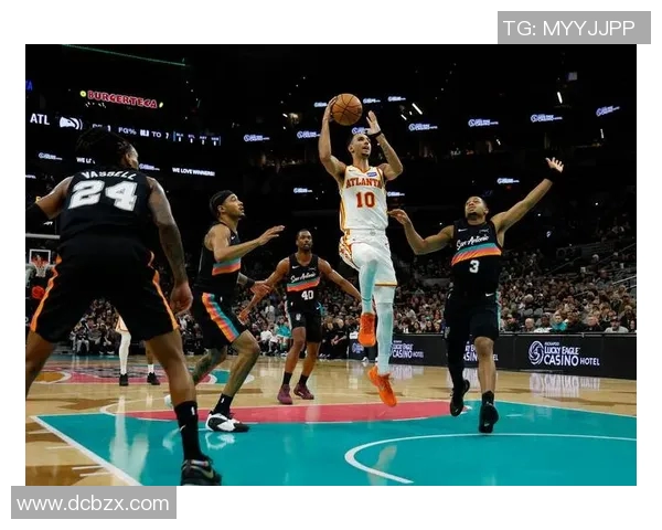 德阿隆福克斯的崛起之路：从新秀到NBA明星的奋斗故事