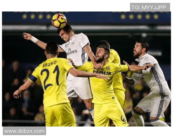 曼联与皇马激战全场比分揭晓精彩瞬间回顾与分析