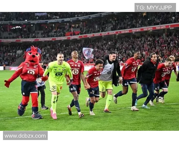 第35轮英超精彩对决埃弗顿主场迎战曼联期待激烈较量与精彩进球