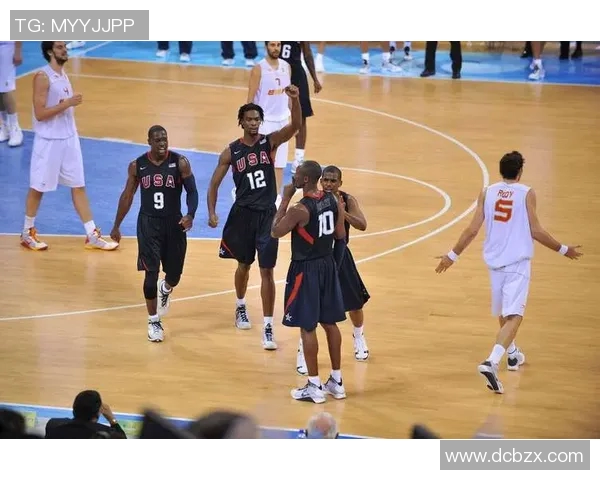 科比领衔美国梦之队对决西班牙队的精彩瞬间与历史意义分析