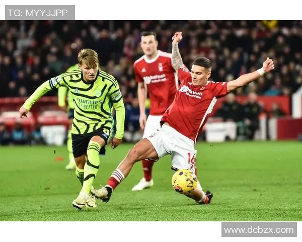 英超激战利物浦主场迎战斯旺西全力争胜展现强大实力