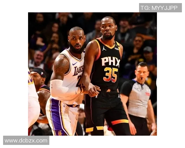 詹姆斯与巴特勒季后赛对决的精彩瞬间与战术解析